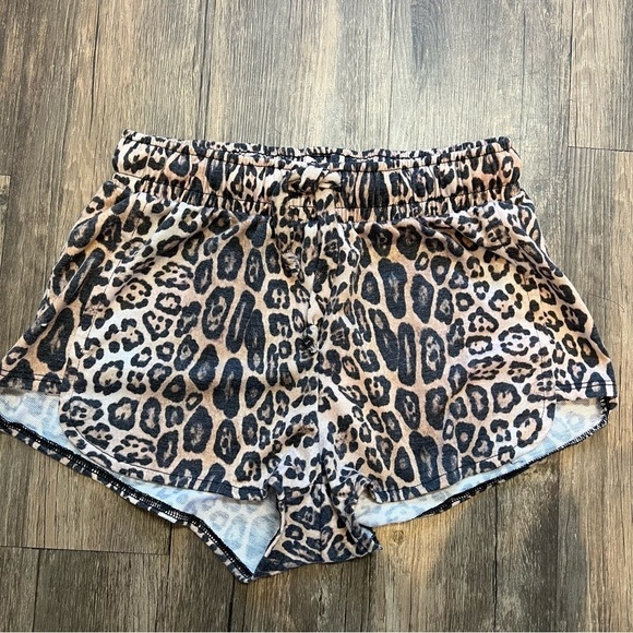 Onzie Divine Elastic Waistband Animal Printed Short Shorts  Size S/M - Picture 3 of 7